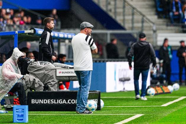 Steffen Baumgart (Hambuger SV, Trainer) GER, Hamburger SV vs. SC Paderborn 07, Fussball, 2. Bundesliga, Spieltag 7, Saison 2024 2025, 28.09.2024 DFL REGULATIONS PROHIBIT ANY USE OF PHOTOGRAPHS AS IMAGE SEQUENCES AND OR QUASI-VIDEO GER, Hamburger SV vs. SC Paderborn 07, Fussball, 2. Bundesliga, Spieltag 7, Saison 2024 2025, 28.09.2024 Hamburg