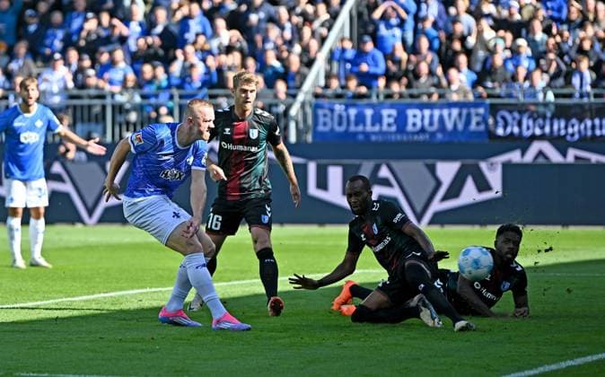 28.09.2024, xfux, Fussball 2.Bundesliga, SV Darmstadt 98 - 1.FC Magdeburg, v.l. Torschuetze Torschütze Isac Lidberg (SV Darmstadt 98) Goal scored, Tor zum 1:0 (DFL DFB REGULATIONS PROHIBIT ANY USE OF PHOTOGRAPHS as IMAGE SEQUENCES and or QUASI-VIDEO. Eine Lizenzierung des Lichtbildwerkes an und oder durch den SV Darmstadt 1898 e.V. sowie Tochterunternehmen ist nicht gestattet. No release of or sale to SV Darmstadt 1898 e.V.)) Darmstadt