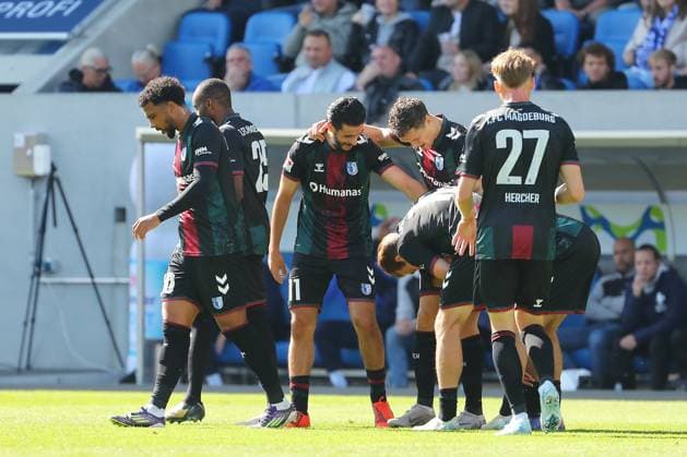 28.09.2024, xtvx, Fussball 2.Bundesliga, SV Darmstadt 98 - 1.FC Magdeburg emspor, v.l. Goal scored, Tor zum 1:1 Livan Burcu (1. FC Magdeburg) Torjubel, Goal celebration, celebrate the goal, celebrates scoring (DFL DFB REGULATIONS PROHIBIT ANY USE OF PHOTOGRAPHS as IMAGE SEQUENCES and or QUASI-VIDEO) Darmstadt