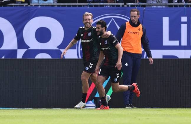 28.09.2024, xdcx, Fussball 2. Bundesliga, SV Darmstadt 98 - 1. FC Magdeburg, emonline, emspor, despor, v.l., Torjubel zum 1:2 durch Connor Krempicki (1. FC Magdeburg), Goal celebration, celebrate the goal DFL DFB REGULATIONS PROHIBIT ANY USE OF PHOTOGRAPHS AS IMAGE SEQUENCES AND OR QUASI-VIDEO.