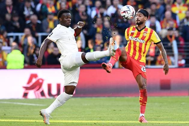 RC Lens v OGC Nice - Ligue 1 McDonald s 2024 2025 55 Youssouf NDAYISHIMIYE (ogcn) - 11 Angelo FULGINI (rcl) during the Ligue 1 McDonald s match between Lens and Nice at Stade Bollaert-Delelis on September 28, 2024 in Lens, France. Lens France  Copyright: xFEPx 776214362