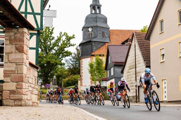 28.09.2024, GER, Rennrad, Bundesliga, Frauen Elite, Saison 2024, Finallauf Müller Die lila Logistik Rad-Bundesliga Im Bild zu sehen sind Impressionen des Rennradrennen, Sportler innen während des Wettkampfes 98574 Schmalkalden Gradierwerk Solewelt Moorgru Thüringen Deutschland