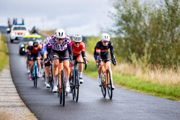 28.09.2024, GER, Rennrad, Bundesliga, Frauen Elite, Saison 2024, Finallauf Müller Die lila Logistik Rad-Bundesliga Im Bild zu sehen sind Impressionen des Rennradrennen, Sportler innen während des Wettkampfes 98574 Schmalkalden Gradierwerk Solewelt Moorgru Thüringen Deutschland