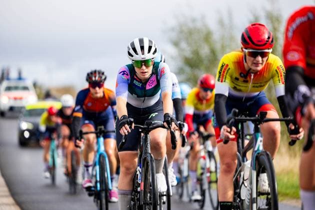 28.09.2024, GER, Rennrad, Bundesliga, Frauen Elite, Saison 2024, Finallauf Müller Die lila Logistik Rad-Bundesliga Im Bild zu sehen sind Impressionen des Rennradrennen, Sportler innen während des Wettkampfes 98574 Schmalkalden Gradierwerk Solewelt Moorgru Thüringen Deutschland