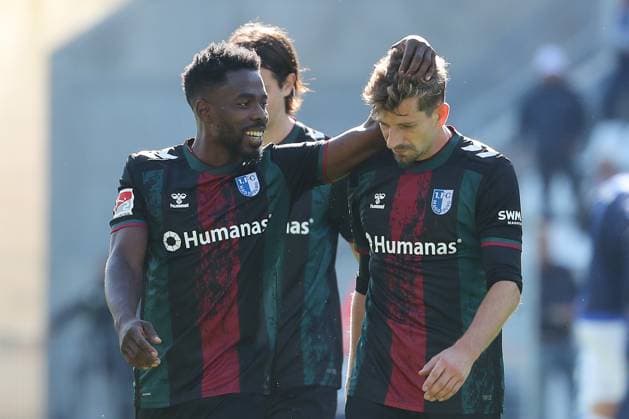 28.09.2024, xtvx, Fussball 2.Bundesliga, SV Darmstadt 98 - 1.FC Magdeburg emspor, v.l. nach dem Spiel, after the match Daniel Heber (1. FC Magdeburg) Mohammed El Hankouri (1. FC Magdeburg) (DFL DFB REGULATIONS PROHIBIT ANY USE OF PHOTOGRAPHS as IMAGE SEQUENCES and or QUASI-VIDEO) Darmstadt