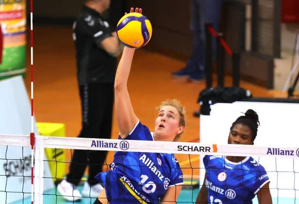 BAU 28.09.2024 Stuttgart Volleyball Supercup Allianz MTV Stuttgart vs. Schwarz-Weiss Erfurt, Jolien Knollema (Allianz)