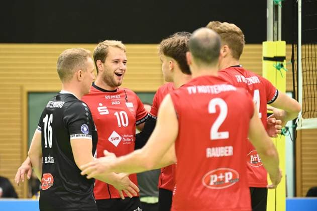 Jannik Lehmann (TV Rottenburg, 10), Johannes Elsaesser (TV Rottenburg, 16) jubeln GER, TV Rottenburg vs Dentalservice Gust VC Dresden, Volleyball, Herren, 2. Bundesliga, Saison 24 25, 28.09.2024 GER, TV Rottenburg vs Dentalservice Gust VC Dresden, Volleyball, Herren, 2. Bundesliga, Saison 24 25, 28.09.2024 Rottenburg Copyright: xEibner-Pressefoto NicolasxWoernx EP_NWN