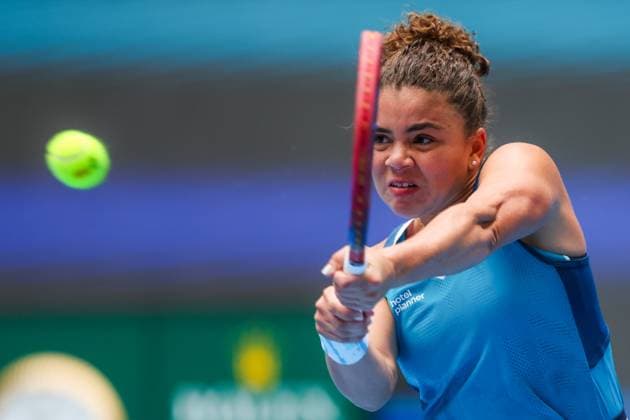 BEIJING, CHINA - SEPTEMBER 28: Jasmine Paolini of Italy competes in the Women s Singles Round of 64 match against Clara Tauson of Denmark on day six of 2024 China Open at National Tennis Center on September 28, 2024 in Beijing, China.  Copyright: xVCGx 111520849968
