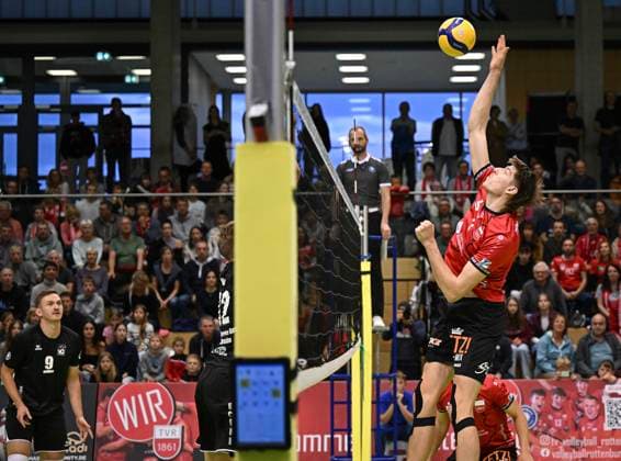 Volleyball 2. Bundesliga Saison 2024 2025 Volksbank Arena 28.09.2024 TV Rottenburg - Dentalservice Gust VC Dresden Jan Huber (re, TV Rottenburg)