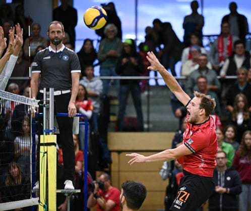 Volleyball 2. Bundesliga Saison 2024 2025 Volksbank Arena 28.09.2024 TV Rottenburg - Dentalservice Gust VC Dresden Jannik Lehmann (re, TV Rottenburg)