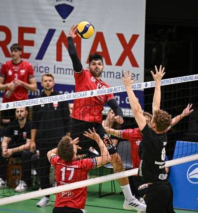 Volleyball 2. Bundesliga Saison 2024 2025 Volksbank Arena 28.09.2024 TV Rottenburg - Dentalservice Gust VC Dresden Yannick Menke (Mitte, TV Rottenburg)