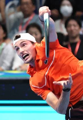 September 29, 2024, Tokyo, Japan - Ugo Humbert of France delivers a service against Jack Draper of Britain at the quarter-final match of the Japan Open Tennis championships at the Ariake Colosseum in Tokyo on Sunday, September 29, 2024. Draper withdrew the game by injury. (photo by Yoshio Tsunoda AFLO) Noxthirdxpartyxsales  (0765599103st)