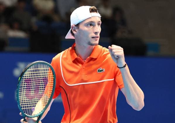 September 29, 2024, Tokyo, Japan - Ugo Humbert of France clinches his fist as he won a key point against Jack Draper of Britain at the quarter-final match of the Japan Open Tennis championships at the Ariake Colosseum in Tokyo on Sunday, September 29, 2024. Draper withdrew the game by injury. (photo by Yoshio Tsunoda AFLO) Noxthirdxpartyxsales  (0765599111st)