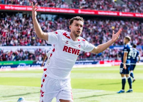 Köln, RheinEnergieStadion, 29.09.2024: Luca Waldscmidt (Köln) schiesst das 1:0 Tor und jubelt beim Spiel der 2.Bundesliga 1.FC Köln vs. Karlsruher SC.