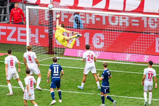 COLOGNE, GERMANY - 29 SEPTEMBER, 2024: Jonas Urbig, The football match of 2.Bundesliga 1.FC Koeln vs Karlsruher SC at Rhein Energie Stadion  Copyright: xVITALIIxKLIUIEVx