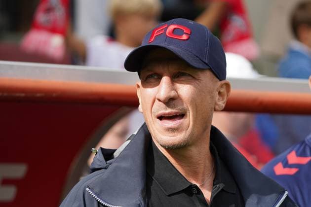 Fussball, 2.BL Saison 2024 2025, 1.FC Köln-Karlsruhe SC , Rheinenergie Köln Gerhard Struber, trainer FC Köln Aktion, Einzelbild