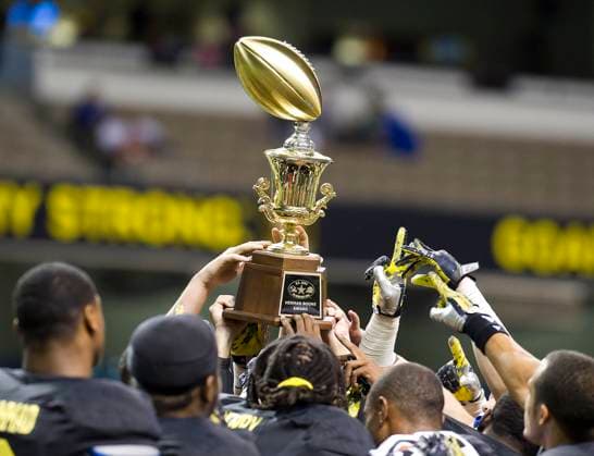 Archivbilder der Woche SPORT KW40 HS Football 2013: East vs West JAN 05 Jan. 5, 2013 - San Antonio, Texas, United States of America - January 05, 2013: East Team defeats West Team 15-8 during the U.S. Army All-American Bowl, Alamodome San Antonio TX. San Antonio Texas United States of America EDITORIAL USE ONLY Copyright: xx ZUMA-20130105_zaf_c04_183.jpg MarioxCantux csmphoto698688