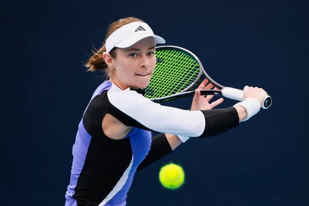 BEIJING, CHINA - SEPTEMBER 30: Katie Volynets of America competes in the Women s Singles Round of 32 match against Naomi Osaka of Japan on day eight of 2024 China Open at National Tennis Center on September 30, 2024 in Beijing, China.  Copyright: xVCGx 111521261996