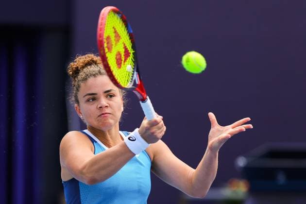BEIJING, CHINA - SEPTEMBER 30: Jasmine Paolini of Italy competes in the Women s Singles Round of 32 match against Magda Linette of Poland on day eight of 2024 China Open at National Tennis Center on September 30, 2024 in Beijing, China.  Copyright: xVCGx 111521260242