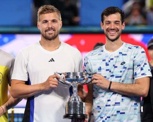 R-L., Sieger Julian Cash und Lloyd Glasspool und Finalisten Ariel Behar und Robert Galloway, Herren Doppel, Men s Doubles, Siegerehrung, Presentation, Kinoshita Group Japan Open Tennis Championships, Tokyo, Japan Copyright: xJuergenxHasenkopfx
