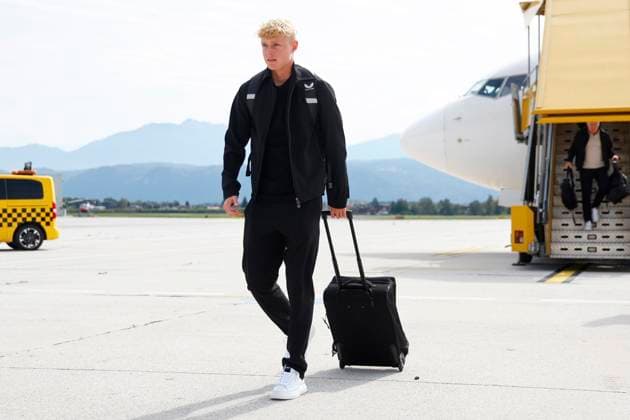 Sturm Graz v Club Brugge - UEFA Champions League - media activities KLAGENFURT, AUSTRIA - OCTOBER 01 : Seys Joaquim defender of Club Brugge pictured at Klagenfurt Airport prior the UEFA Champions League match between and on October 1, 2024 in Klagenfurt, Austria, 01 10 2024 Klagenfurt Austria  Copyright: xJanxDexMeuleneirx