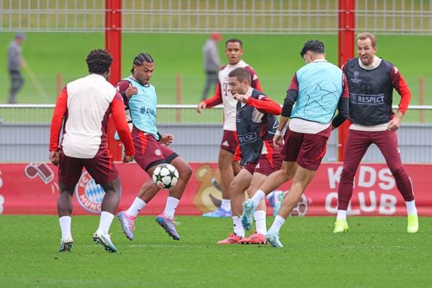 v.l. 7 Serge Gnabry, 22 Raphael Adelino Jose Guerreiro, 45 Aleksandar Pavlovic, 9 Harry Kane, Aktion, Zweikampf, Fussball Abschlusstraining - FC Bayern München vor UEFA Champions League-Spiel vs. Aston Villa 01.09.2024 Trainingsgelände, Säbenerstr. FOTO: Mladen Lackovic LakoPress