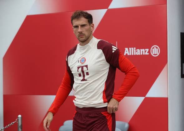 München, Deutschland 01. Oktober 2024: Fussball, Herren, Saison 2024 2025, FC Bayern München, Säbener Strasse, Trainingsgelände, Abschlusstraining, Champions League Leon Goretzka (FC Bayern München) Kopf, Oberkörper auf dem Weg zum Trainingsplatz