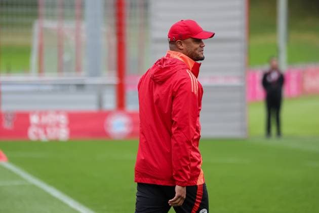 Vincent Kompany (FC Bayern Muenchen, Cheftrainer), Abschlusstraining, FC Bayern Muenchen, Fussball, UEFA Champions League, 2. Spieltag, Saison 24 25, 01.10.2024, Abschlusstraining, FC Bayern Muenchen, Fussball, UEFA Champions League, 2. Spieltag, Saison 24 25, 01.10.2024 Muenchen Copyright: xEibner-Pressefoto JennixMaulx EP_JML