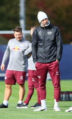 RB Leipzig Training Champions League Leipzig, 01.10.2024, RB Trainingszentrum, Fussball, UEFA Champions League, Matchday-1, RB LEIPZIG vs. JUVENTUS TURIN am 02 10 2024 , Abschlusstraining RB Leipzig , Im Bild: Trainer Marco Rose (RB Leipzig) ,