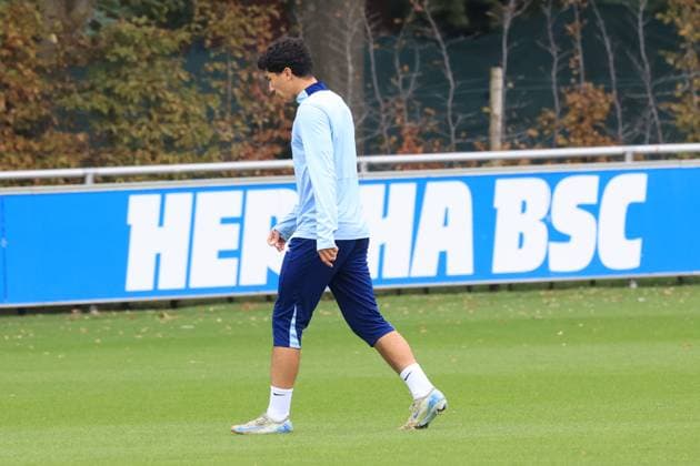 DEU, DFL, 2. FBL Hertha BSC, Training, 01.10.2024, Sportforum, Berlin, DEU, DFL, 2. FBL Hertha BSC, Training, im Bild Ibrahim Maza (Hertha BSC Berlin 10) verlässt den Trainingsplatz DFL - regulations prohibit any use of Photographs as image sequences and or quasi-video Foto: Juergen Engler nordphoto GmbH