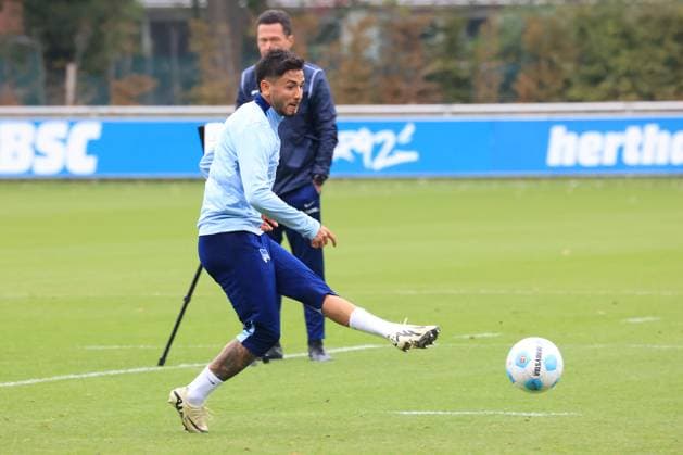 DEU, DFL, 2. FBL Hertha BSC, Training, 01.10.2024, Sportforum, Berlin, DEU, DFL, 2. FBL Hertha BSC, Training, im Bild Kevin Sessa (Hertha BSC Berlin 8) DFL - regulations prohibit any use of Photographs as image sequences and or quasi-video Foto: Juergen Engler nordphoto GmbH