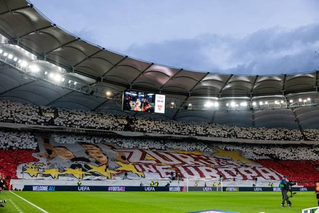 UEFA Champions League: VfB Stuttgart - AC Sparta Praha; 01.10.2024 Choreographie der Fans des VfB Stuttgart UEFA Champions League: VfB Stuttgart - AC Sparta Praha; Stuttgart, Arena Stuttgart am 01.10.2024 Copyright: xBEAUTIFULxSPORTS Wunderlx