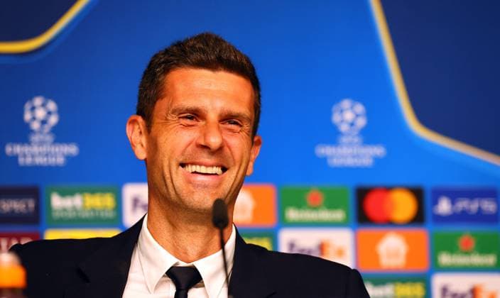 Juventus Turin Pressekonferenz Champions League Leipzig, 01.10.2024, RB Akademie, Fussball, UEFA Champions League, Matchday-1, RB LEIPZIG vs. JUVENTUS TURIN am 02 10 2024 , Pressekonferenz Juventus Turin , Im Bild: Trainer Thiago Motta (JUVENTUS TURIN) ,