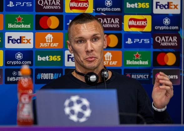 Football - UEFA Champions League - League Phase - Liverpool FC v Bologna FC - MD-1 LIVERPOOL, ENGLAND - Tuesday, October 1, 2024: Bologna s goalkeeper Åukasz Skorupski during a press conference, PK, Pressekonferenz at Anfield ahead of the UEFA Champions League game between Liverpool FC and Bologna FC. (Photo by David Rawcliffe Propaganda) LIVERPOOL Anfield MERSEYSIDE ENGLAND  Copyright: xDavidxRawcliffex P2024-10-01-Liverpool_Bologna_MD-1-98