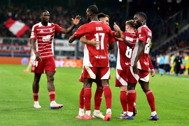 Abdallah Sima of Brest and Team Brest celebrate score during the UEFA Champions League, League phase football match between Salzburg and Brest FOOTBALL : Salzbourg Vs Brest - Ligue des Champions - 01 10 2024 IgorKupljenik Panoramic 