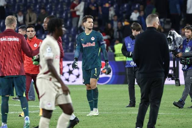 SOCCER - UEFA CL, RBS vs Brest SALZBURG,AUSTRIA,01.OCT.24 - SOCCER - UEFA Champions League, Red Bull Salzburg vs Stade Brestois 29. Image shows the disappointment of Janis Blaswich (RBS).  GEPAxpictures xDavidxGeieregger