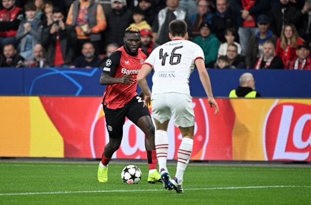 RECORD DATE NOT STATED 01.10.2024, xjhx, Fussball UEFA Champions League, Bayer 04 Leverkusen - AC Mailand emspor, v.l. Victor Boniface (Bayer Leverkusen), Matteo Gabbia (AC Mailand) (UEFA REGULATIONS PROHIBIT ANY USE OF PHOTOGRAPHS as IMAGE SEQUENCES and or QUASI-VIDEO) Leverkusen