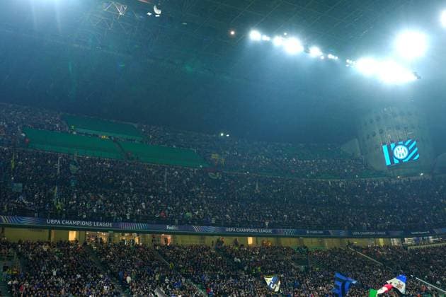 Inter supporters during the Uefa Champions League soccer match between Inter and Fc Crvena at the San Siro Stadium in Milan, north Italy -Tuesday , October 1th , 2024. - Soccer .  Copyright: xSpada LaPressex