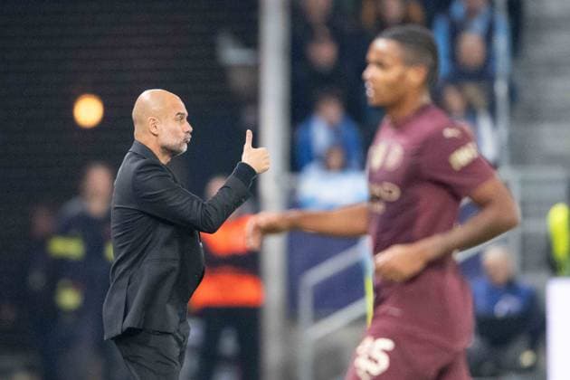Pep Guardiola gesticulates during UEFA Champions league match, SK Slovan Bratislava - Manchester City , 01. october 2024 Copyright: xMICHALxFAJT,ZOSPORTU.SKx DSC_2112