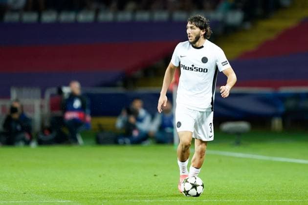01 10 2024, Barcelona, Estadi Olimpic Lluis Companys, UEFA Champions League: FC Barcelona, Barca vs. BSC Young Boys, Jaouen Hadjam (3 Young Boys) controls the ball Barcelona Estadi Olimpic Lluis Companys Cataluna Spain Copyright: xJustPictures.ch DanielaxPorcellix jp-en-DaPo-20241001-_DP11945
