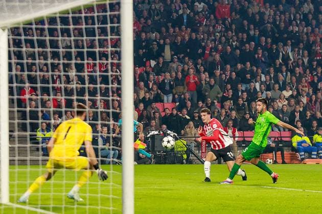 EINDHOVEN, 12-05-2019, Philips stadium. Dutch football, Champions League, season 2024-2025. Player PSV Guus Til shoots PSV - Sporting CP  x26368911x Copyright: