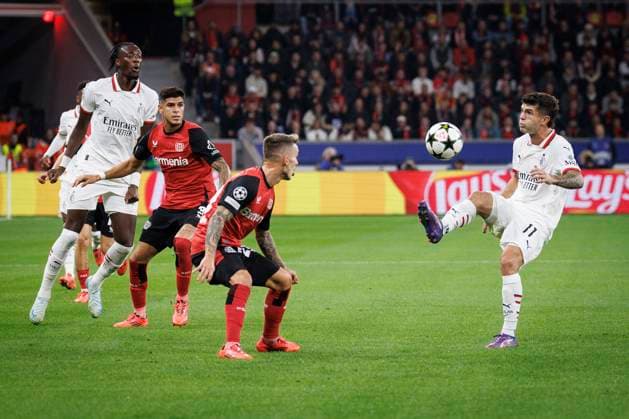 UEFA Champions League, Bayer 04 Leverkusen - AC Mailand; 01.10.2024 Christian Pulisic (AC Mailand, 11) am Ball; UEFA Champions League, Bayer 04 Leverkusen - AC Mailand, Spieltag 2 am 01.10.2024 in der BayArena in Leverkusen. Copyright: xBEAUTIFULxSPORTS AxelxKohringx