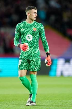 01 10 2024, Barcelona, Estadi Olimpic Lluis Companys, UEFA Champions League: FC Barcelona, Barca vs. BSC Young Boys, Inaki Pena (13 FC Barcelona) looks on Barcelona Estadi Olimpic Lluis Companys Cataluna Spain Copyright: xJustPictures.ch DanielaxPorcellix jp-en-DaPo-20241001-_DP11963