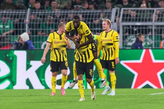01.10.2024, Fussball, Saison 2024 2025, UEFA Champions League, 2. Spieltag, Borussia Dortmund - Celtic Glasgow, v. l. Emre Can (Borussia Dortmund), Serhou Guirassy (Borussia Dortmund) bejubeln das Tor zum 4:1, Dortmund Signal Iduna Park NRW Deutschland xRHR-FOTO DEx Copyright: DennisxEwert RHR-FOTOx RHR-FOTO DE