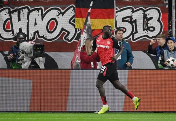 01.10.2024, xjhx, Fussball UEFA Champions League, Bayer 04 Leverkusen - AC Mailand emspor, v.l. Victor Boniface (Bayer Leverkusen), celebrate the goal, Der Torjubel zum 1:0 (UEFA REGULATIONS PROHIBIT ANY USE OF PHOTOGRAPHS as IMAGE SEQUENCES and or QUASI-VIDEO) Leverkusen