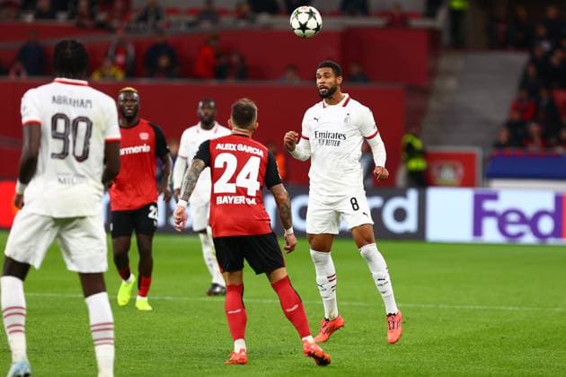 Ruben Loftus-Cheek 8 (AC Milan) Bayer 04 Leverkusen vs. AC Mailand, Fussball, UEFA Champions League, 2. Spieltag, 01.10.2024 Foto: kolbert-press Ant Palmer BayArena NRW Deutschland