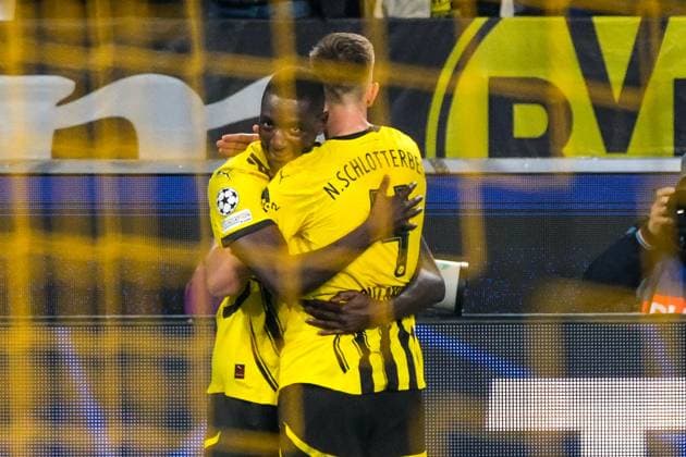 Serhou Guirassy (Borussia Dortmund, 09) und Nico Schlotterbeck (Borussia Dortmund, 04) bejubeln das Tor zum 6:1, GER, Borussia Dortmund vs. Celtic Glasgow, Fussball, Champions League, 2. Spieltag, Spielzeit 2024 2025, 01.10.2024. GER, Borussia Dortmund vs. Celtic Glasgow, Fussball, Champions League, 2. Spieltag, Spielzeit 2024 2025, 01.10.2024. Dortmund Copyright: xEibner-Pressefoto FlorianxWieganx EP_FWD