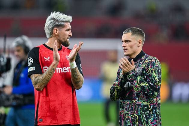 01.10.2024, Fussball, Champions League, 2. Spieltag, Saison 2024 2025, Bayer 04 Leverkusen - AC Mailand, Robert Andrich (Bayer Leverkusen), Florian Wirtz (Bayer Leverkusen) xRHR-FOTO TKx Copyright: RHR-FOTOx RHR-FOTO TK