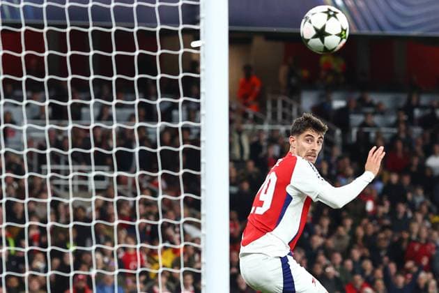 Bilder des Jahres 2024, Sport 10 Oktober Sport Themen der Woche KW40 Sport Bilder des Tages Arsenal v PSG 1 October 2024, London - UEFA Champion™s League Football - Arsenal v Paris Saint-Germain - Kai Havertz of Arsenal watches the ball find the net as he scores the opening goal - Photo: Charlotte Wilson Offside. London UK *** Arsenal gegen PSG 1. Oktober 2024, London UEFA Champions™s League Fußball Arsenal gegen Paris Saint Germain Kai Havertz von Arsenal sieht zu, wie der Ball im Netz landet, als er den Führungstreffer erzielt Foto Charlotte Wilson Offside London UK  Copyright: xCharlottexWilsonx xOffsidexOffside