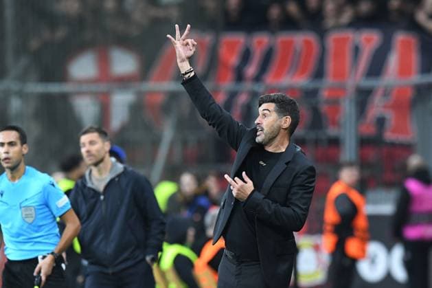 Trainer Paulo Fonseca (AC Mailand ) gibt Anweisungen. GER, Bayer 04 Leverkusen vs AC Mailand, Fussball, UEFA Champions League, 10. Spieltag, Spielzeit 2024 2025, 11.10.2024 DFL REGULATIONS PROHIBIT ANY USE OF PHOTOGRAPHS AS IMAGE SEQUENCES AND OR QUASI-VIDEO GER, Bayer 04 Leverkusen vs AC Mailand, Fussball, UEFA Champions League, 10. Spieltag, Spielzeit 2024 2025, 11.10.2024 Leverkusen Copyright: xEibner-Pressefoto ThomasxThienelx EP_TTL